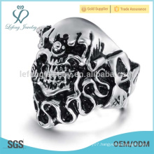 Good quality skull engagement ring for women, class ring manufacturers